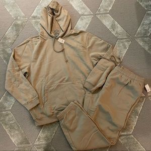 NWT GAP Mens Matching Sweat set